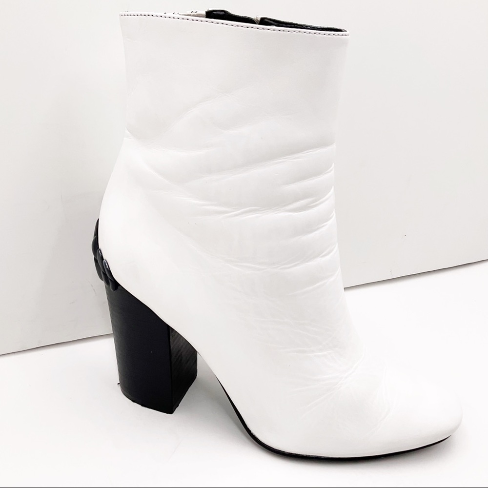 {Kendall + Kylie} Haedyn Leather Boots - Picture 4 of 16